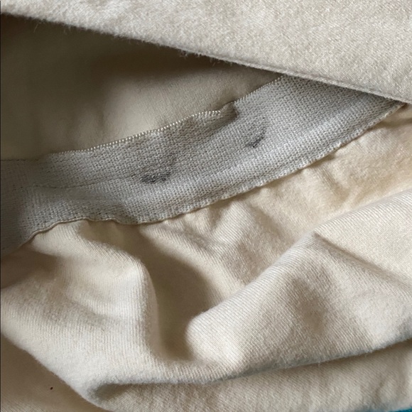 White Stag Cream V-Neck Tank Top - Picture 16 of 17